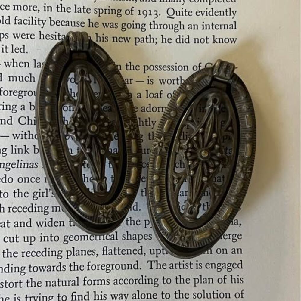 Pair of Vintage Oval-shaped Ornate Brass Drawer/Cabinet Ring Pulls